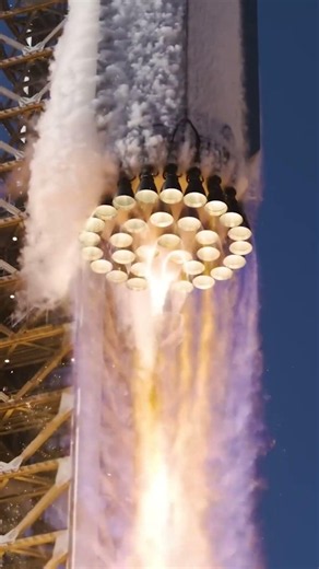 SpaceX Starship Flight 13 Launch in Stunning Slow Motion
