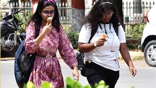 Varanasi Weather: काशी में तपाने लगी गर्मी, हवा की रफ्तार थमी; मार्च में मई जैसी धूप, पारा भी बढ़ा