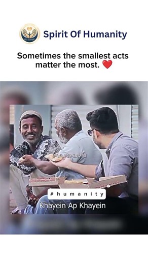 This simple gesture shows what humanity is all about! 🙌