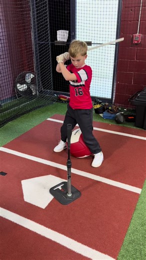 This is how we warm up before chasing bat speed or launch angle Simple. Intentional. Repeatable. #baseballtraining #hittingcoach #hittingdrills #youthbaseball #floridabaseball