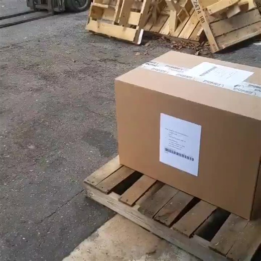 Shipping out! Brand new Gen 2 coyote crate engines starting at $3500 and PBH built 6R80 transmissions in not 4x4 and 4x2 starting at $1500. We got what you need and more.#cblautoshop #fyp #fordmustang #coyote #engines