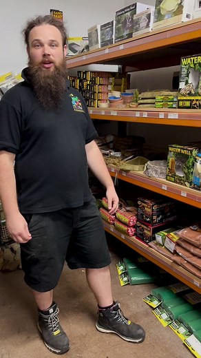 Choosing a substrate that is right for you and your reptile can be confusing, Miles explains #reptilesofinstagram #snake #lizard #reptilelover#snakes #snakesofinstagram #python #reptile #reptiles #reptilesofig #cutereptiles #reptileoets #reptilelover #reptileofinsta #reptilefanatics #reptilelife #ilovereptiles #instareptile #exoticreptiles #ilovereptiles #turtle #reptilekeeper #reptilebreeder #beardeddragon #ilovebeardeddragons #reptileowner | Birdsville / Petsville - Bird & Small Animal Special