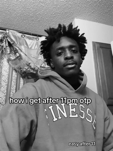 Understanding the Meaning of the 🙂 Emoji