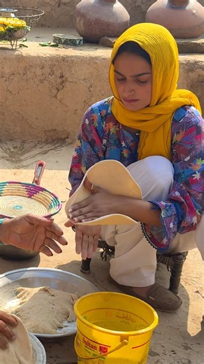 Village girl making big roti by hand #roti #tandoori