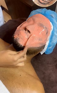 Casmara Vit. Vegetable Mask Stimulating and ANTI-WRINKLE This mask is formulated with vitamin C, dill and seaweed extract. It prevents the action of free radicals and improves the elasticity of the skin. Suitable for all skin types Dermal clinician Danni Senanayaka master stylist Surith Rasantha Salon Zero For prices and services check out the website below www.salonzero.lk Book Online Call us or contact us on WhatsApp ☎️0713144544/ 0706144544/ 0112845094 📌Location : No.240/1/1, Kotte road, Nug