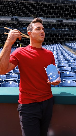 This is your *baseball* sign to order J.T. Realmuto's new, limited-time honeygrow stir-fry 🍜 | honeygrow