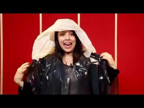 ¿Cómo hacer una capa impermeable con bolsas plásticas?