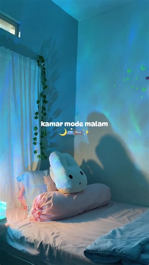 i love my kamar🥹🛋️🛏️ #lalsroom #kamaraesthetic #makeoverkamar #lampuaurora #fyp