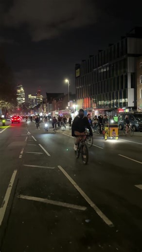 Join the Critical Mass Cycling Gathering in London