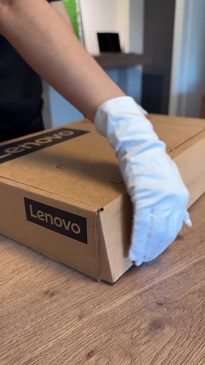 Experience ultimate flexibility and performance with the Lenovo ThinkPad X1 Yoga Gen 7! 💼💻 This stylish 2-in-1 laptop is designed for the modern professional, easily switching between laptop and tablet mode. Increase your productivity and enter a new era of business technology! ✨📈 #Lenovo #ThinkPadX1 #LenovoYoga #Productivity #Performance