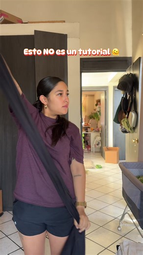 Seguí el tutorial más fácil que encontré y aún así sufrí, pero soy nueva en esto solo es práctica 🤭💪🏼. #fular #foryou #mamaprimeriza #baby #fyp