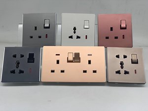 [Hot Item] BS1363 Standard 13A Copper Plug Socket with Switch Multi 5 Pin Outlet Plug Wall Sockets