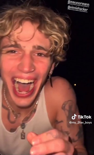 Vinnie Hacker Laughing Compilation - Funny Moments ft. Maxtonhall