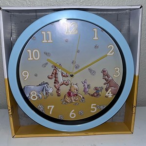 Winnie the Pooh Clock Collectible