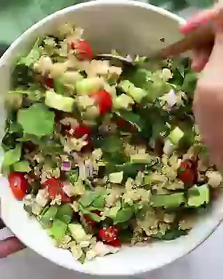 Recipe here: https://www.eatingbirdfood.com/summer-greek-quinoa-salad/ This healthy Greek quinoa salad features baby spinach, tomatoes, cucumber, red onion, feta cheese and a tangy lemon dressing. Works as a make-ahead lunch option and is a total crowd pleaser at summer cookouts. | Eating Bird Food