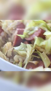 This smoked sausage and cabbage is such a fast one pan meal. It’s sooo good and full of incredible flavor. It's a great recipe to make and enjoy for lunch several days. Recipe: https://kaseytrenum.com/smoked-sausage-cabbage/ | Easy Keto/Low Carb Recipes