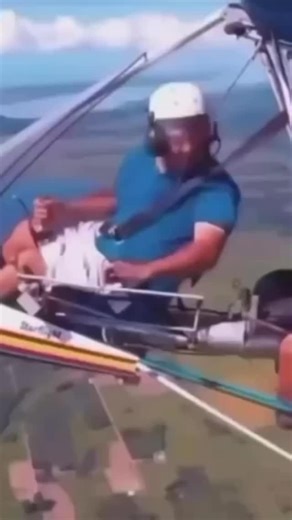 Runners, you know you need to strength train. Let’s get to it! 🏃🏻‍♀️ 🏋🏼‍♂️ 💪 Click the link in our bio for our ST4R: Run Strong Programs. | therunnersfix