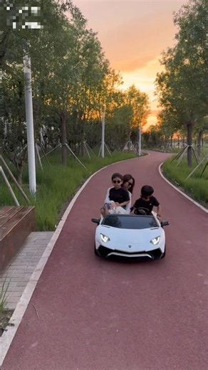 Super fast Remote Control RC Lamborghini Benz Driving 🚘😱#automobile #remotecontrol #super #fast #rc