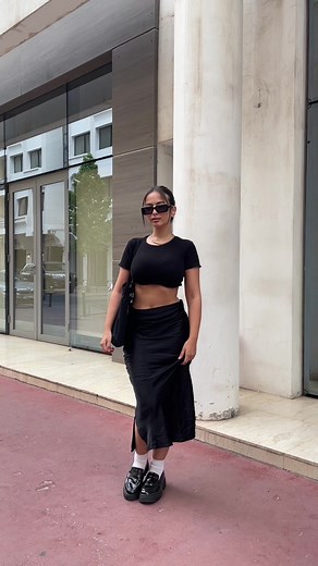 Summer Coffee Date Outfit Ideas: Loafers and Maxi Dress Styling