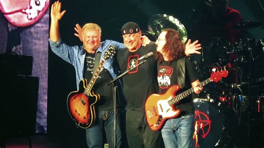 5 Legendary Rock Bands That Came From Canada