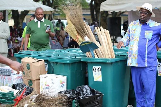 Gestion  des déchets en milieu scolaire: la 2e édition de la campagne de sensibilisation lancée à l’Ecole régionale de Treichville - Abidjan.net News