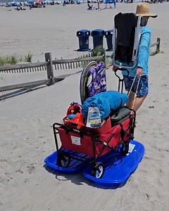 Why didn't I know this beach hack sooner 🤯 | LADbible