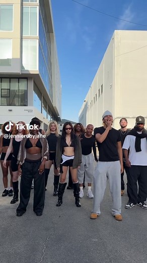 Prepping for Gov Ball Like Jennie — Gov Ball NY Outfit & Dance Prep