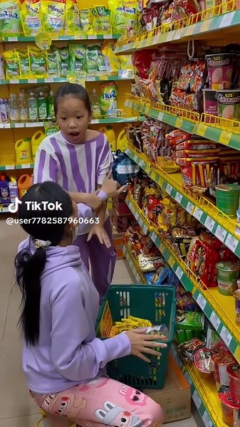 Đi siêu thị/kỳ kỳ tv & Family#shortvideo