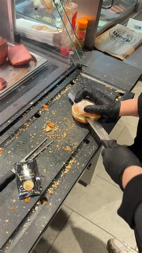 Pov: Quando non sai cosa mangiare e ti affidi al tuo Salumiere di Fiducia