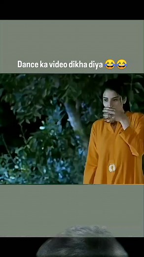 399K views · 22K reactions | Naach raha tha  . . . #funny #funnyreels #funnyvideos #funnymoments #entertainment #comedy #comedyreels #short #shorts #reelsvideoシ #reelsviralシ #viralreelsシ #funnyreelsvideo #reelsfypシ #viralreelschallenge #shortsviral #reelsfacebook #reelschallenge | ETC | Facebook