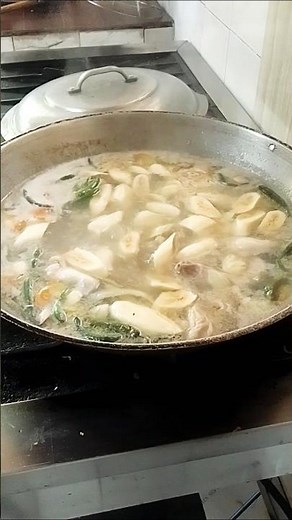 Masarap at Mabango Ang tinolang manok na may Saging