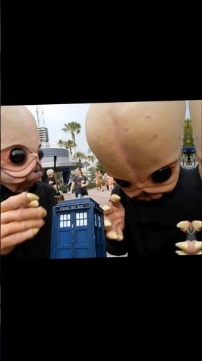 🌌 STAR WARS WEEKEND! Mos Eisley Cantina #StarWars #MosEisleyCantina #DoctorWHO #TARDIS