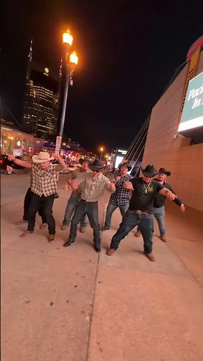 We learned this line dance in Nashville 🤠💀😂