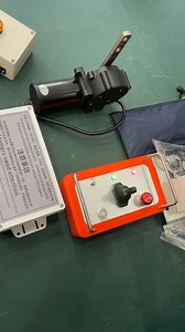 This product is a clutch motor wireless proportional remote control, with good micro-action, no delay, does not affect the manual operation of the original car, has a high safety factor and is easy to install. Construction machinery and equipment controlled by hydraulic operating lever can be installed,Wireless proportional remote controller for crane,Proportional sensitive wireless Remote control for hydraulic crane truck #palfinger #hiab #effer #pm #zoomlion #sany #grua #vdsconstruct #hiabpols