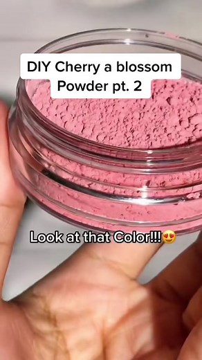 How to Use Pink Setting Powder for Bright Undereyes