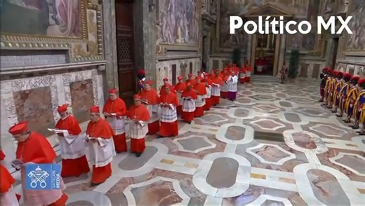 Comienza la procesión para el cónclave Con el canto de la letanía de todos los santos, los 133 cardenales electores ingresaron en procesión a la Capilla Sixtina, donde comenzará el cónclave para elegir al nuevo Papa. Cesar Cancino | CCKNEWS.TV