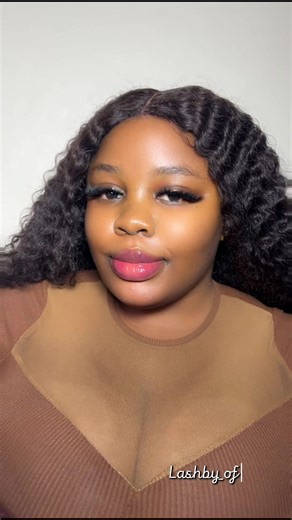 Get Clustered Lashes in Abuja