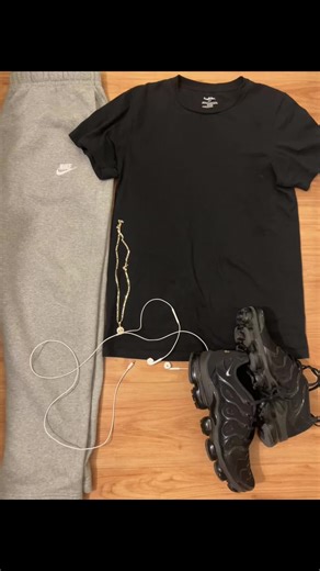 Sum Calm #otdd #calmfit #luhcalmfit #tiktokfashion #fashion #nike #Goodfellow #outfit #fitspo #grwm #OTDD