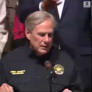“You are doing nothing!” Texas Democratic gubernatorial candidate Beto O’Rourke interrupts press conference with Gov. Greg Abbott, other politicians on elementary school shooting. https://abcn.ws/3lF41KC | ABC News Politics