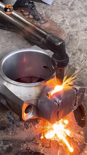 Fixing a Broken Loader Connecting Rod with Expert Skills