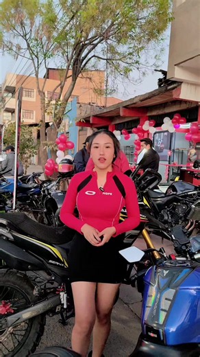 En @Pro Biker estamos de aniversario Por eso, este 13, 14, 15, 16 y 17. mantenimiento para tu moto estará a tan solo 100 Bolivianos! 🛠️🇧🇴 ​Lo mejor de todo es que puedes hacer tu reserva hoy mismo y usarla cuando realmente la necesites. ​No dejes pasar esta oportunidad. Agenda tu cita o escríbenos directamente al [ 71709219 de WhatsApp ]. ​O si prefieres, visítanos directamente en nuestro taller ubicado en la Av. Capitán Ustáriz, kilómetro 5,5 Blanco Galindo. 📍 ​Te esperamos para dejar tu mo