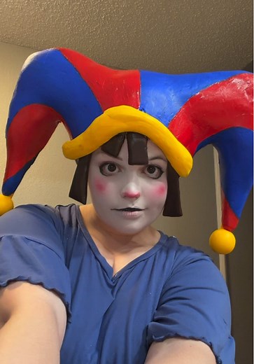 Cosplay Makeup DIY: Easy Prisma-Inspired Look