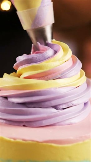 🧁Relaxing Pastel Buttercream Piping ASMR | Hypnotic Cake Decorating Loop 🧁🌈✨