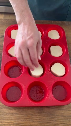 Easy Cookies with Filling That Look Fancy but Are So Simple to Make