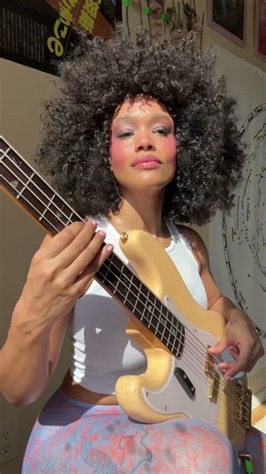 "do i wanna know" by arctic monkeys [April Kae Bass Cover] #outfitinspo #rockstarmakeup