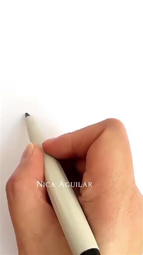 Here is an easy way to draw a hen Step by step guide for kids. #artwork #ideas #tutorial #reelsvideo #fbreels #followerseveryone | Monica Aguilar