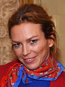 Honeysuckle Weeks Pictures