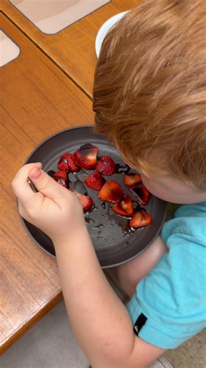 What my son who has autism ate today! 🍓 #autism #snacks #lunchbox