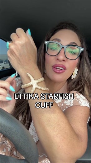 Your me favorite jewelry brand ever! ETTIKA starfish hug cuff bracelet #bracelet #jewelrytok #ettika #tiktokshopspringglowup #bracelets @Ettika