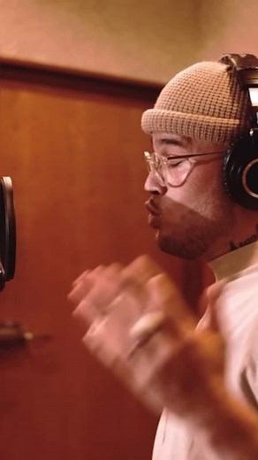 Stan Walker Sings 'Don’t Dream It’s Over' Maori Version